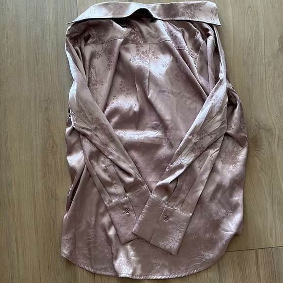 Blouse- Ocoa brand - Picture 2 of 3